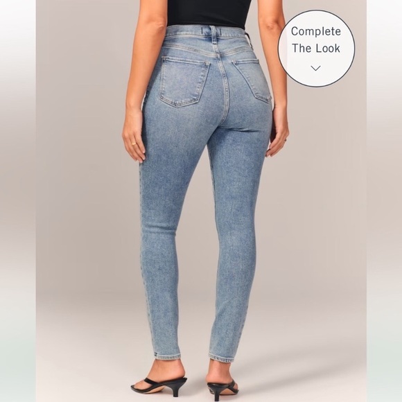 Abercrombie & Fitch Light Blue Skinny Jeans - Picture 2 of 10